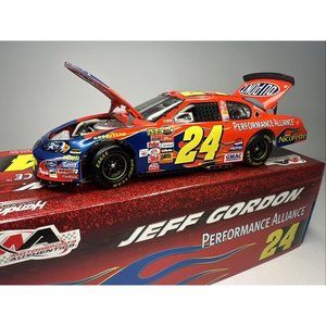 Jeff Gordon 2006 Performance Alliance Club Car 1:24 Diecast Car
